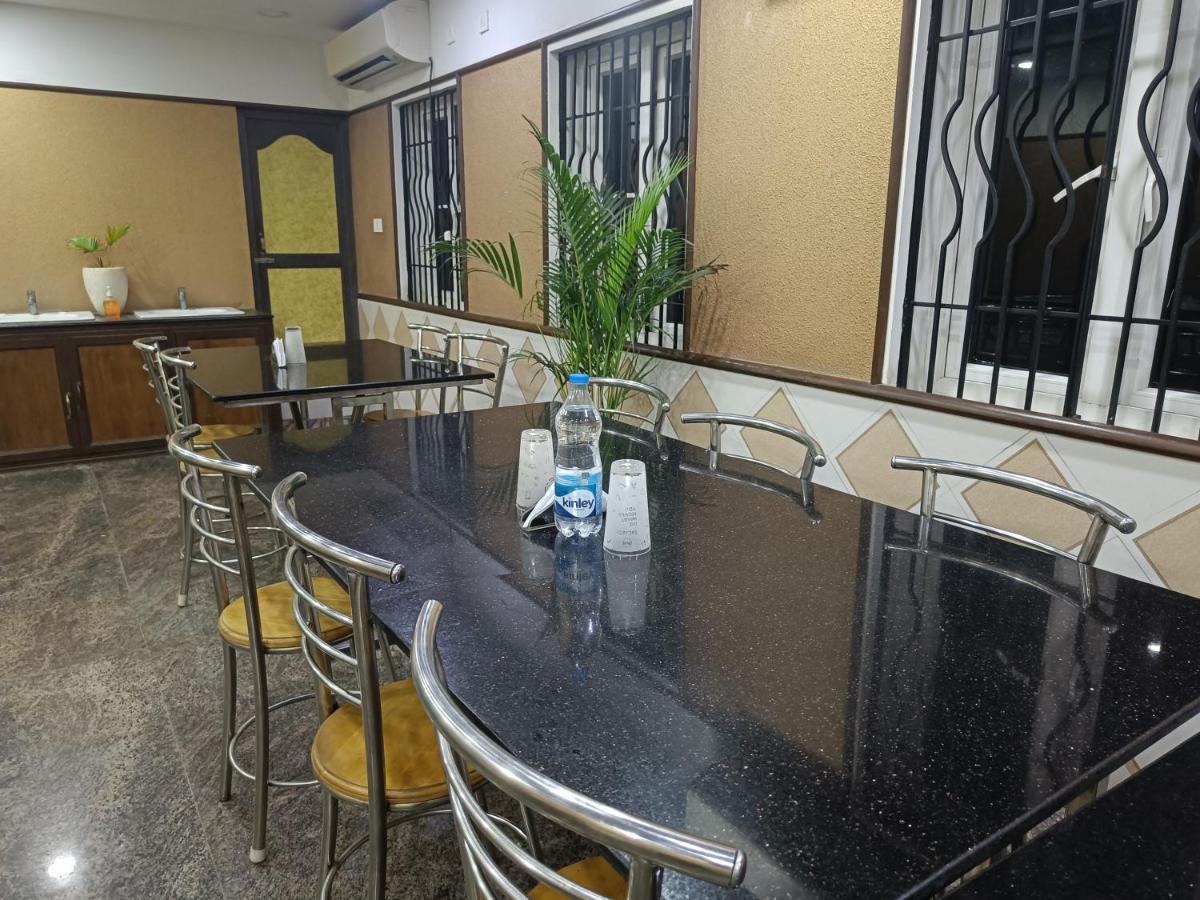 阿鲁纳查拉酒店 蓬蒂切里 外观 照片