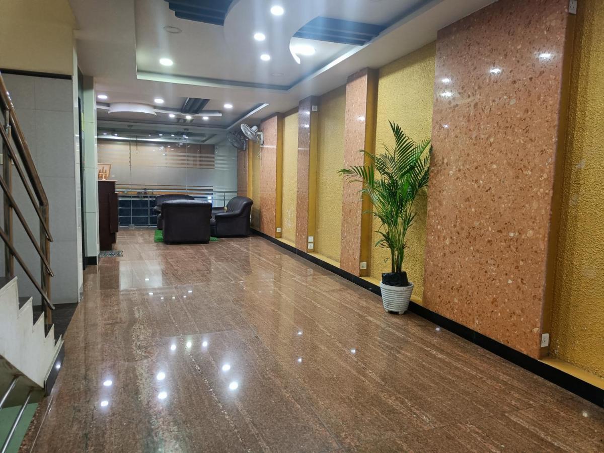 阿鲁纳查拉酒店 蓬蒂切里 外观 照片