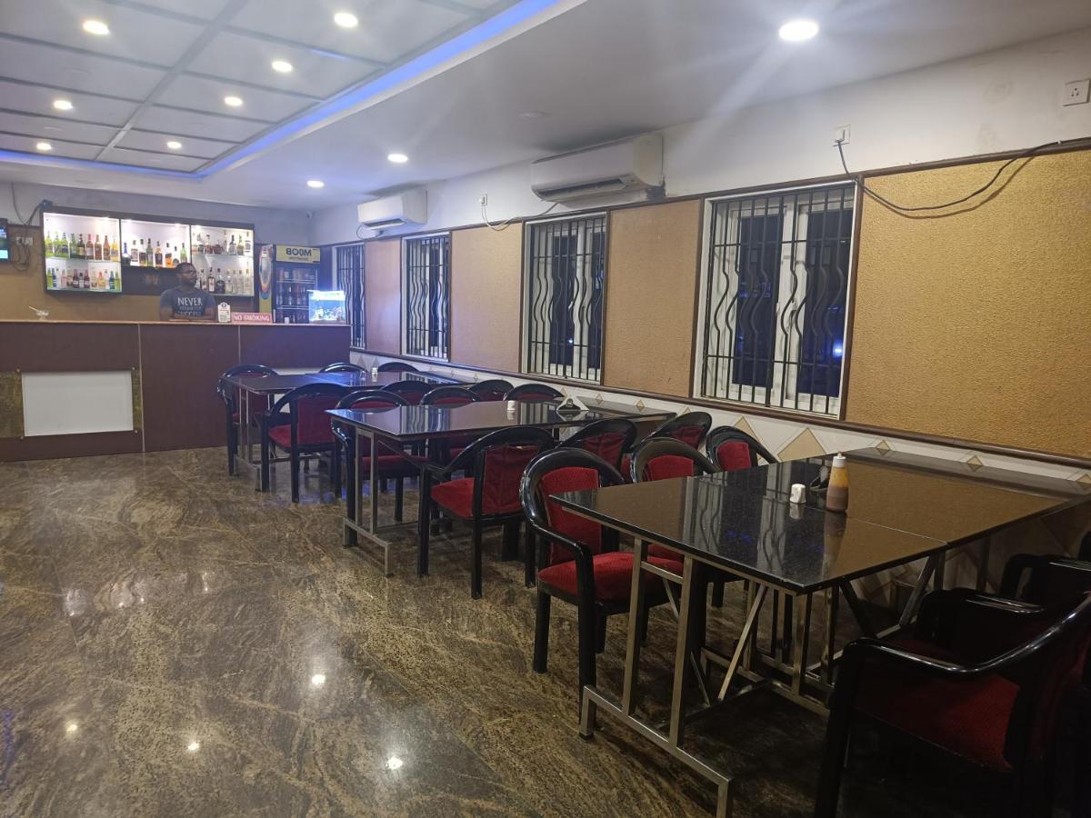 阿鲁纳查拉酒店 蓬蒂切里 外观 照片